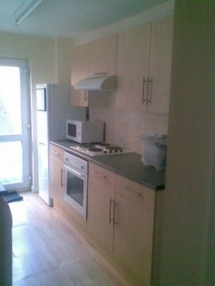 3 Bed Student House - Stockton-on-Tees - Photo 1