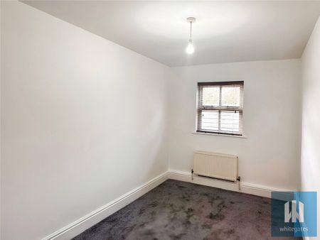 St Philips Court, Birchencliffe, Huddersfield, HD3 - Photo 4