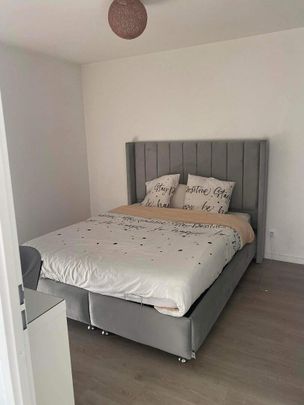 location Appartement T2 DE 38.55m² À POISSY - Photo 1