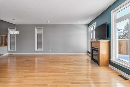 516 Carina Crescent - Photo 4