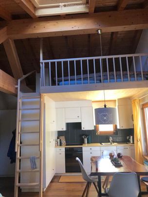 Luminous 2.5-room apartment with balcony, Salouf - Photo 1