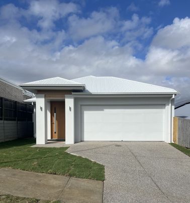 Brand New 4-Bedroom Home for Families – Modern Living, Prime Location! - Photo 1