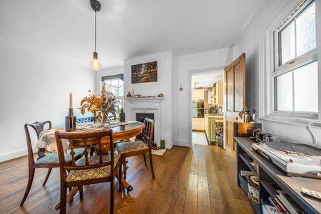 2 bedroom semi-detached house to rent - Photo 5