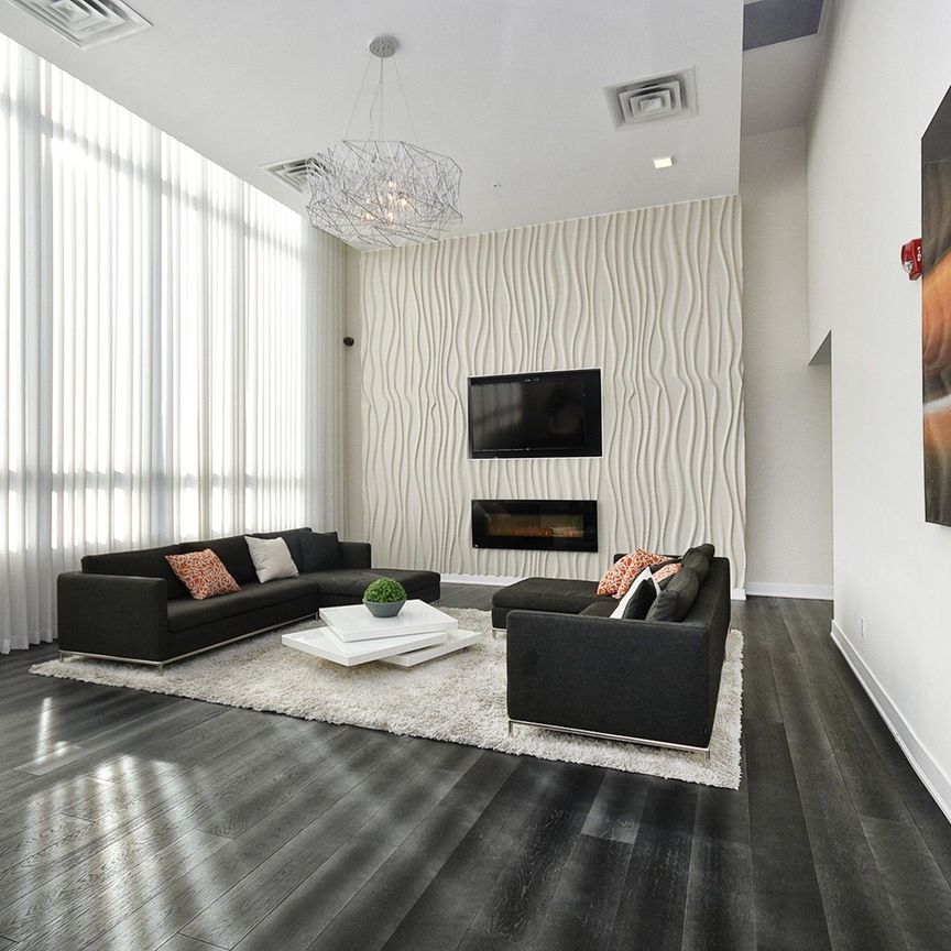For Lease - 3170 Erin Mills Parkway Unit# 133, Mississauga, Ontario - Photo 1