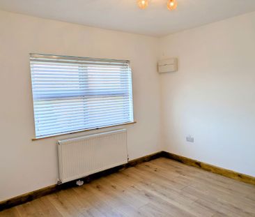 Swiss Valley , Llanelli, SA14 8BR - Photo 6