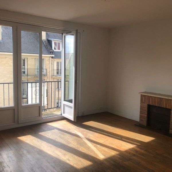 Location Appartement 3 pièces 77m² - Photo 1