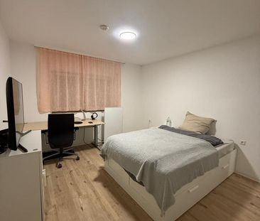 Möbliertes WG-Zimmer in Stuttgart-Kaltenthal – ruhig & gemütlich - Photo 1