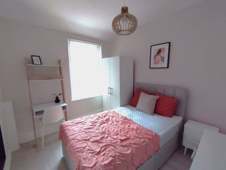 Hawkins Street, Liverpool. - Photo 4