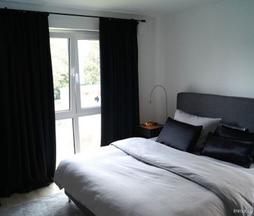 Moderne 2-Zimmer-Wohnung mit offenem Grundriss und Westbalkon - Photo 2