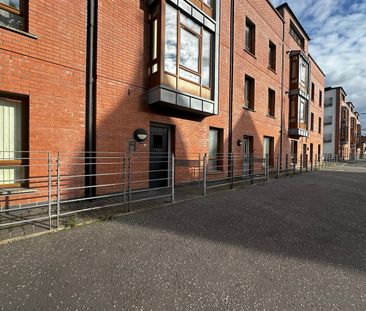 Apartment 14, 112 Templemore Avenue, Belfast, BT5 4FX - Photo 4