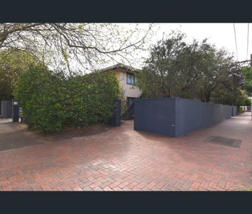 1/15 Rosedale Avenue, Glen Huntly, Vic 3163 - Photo 2