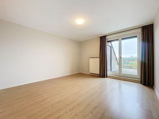 Prachtig appartement met groot terras en 2 slaapkamers - Photo 1