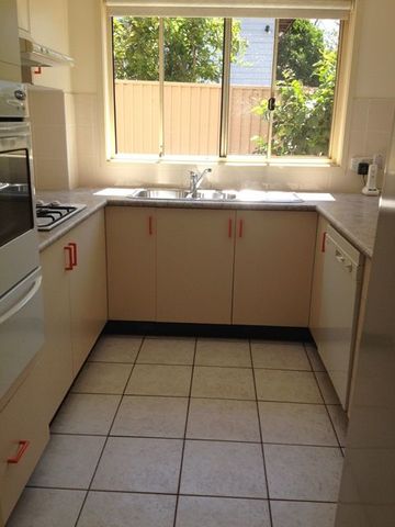 Duplex in Convenient Location - Photo 3