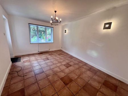 4 bedroom detached house to rent - Photo 5