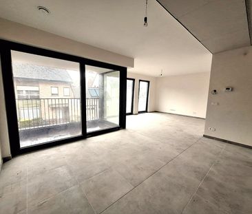 Makkelijk bereikbaar appartement met 2 slaapkamers vlakbij het centrum - Photo 2