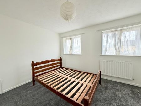 2 bedroom semi-detached house to rent - Photo 4