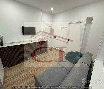 Bilocale ristutturato arredato cod. na001 - Photo 3