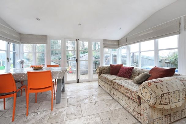 4 bedroom detached house to rent - Photo 1