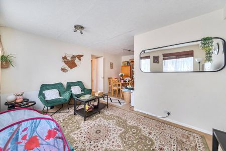 1 bedroom flat to rent - Photo 5