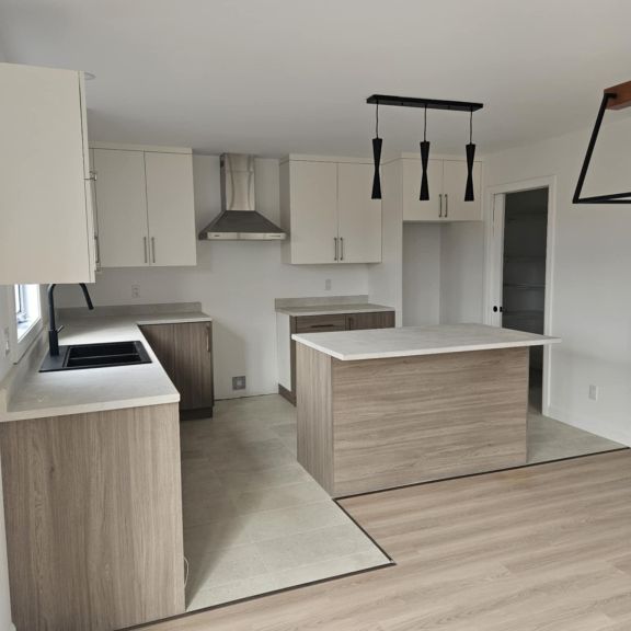 Grand Logement 7½ Avec Cour Arrière - Photo 1