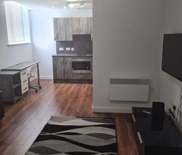 Studio to rent - Photo 6