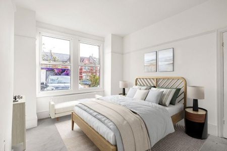 2 bedroom flat to rent - Photo 2