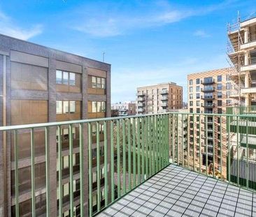 Monarch Square, Papillion Apartments, London, SW11 - Photo 3