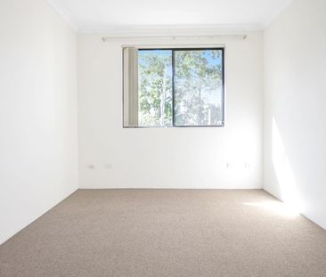 Oversized Two Bedroom Apartment In The Heart Of Westmead - Photo 3