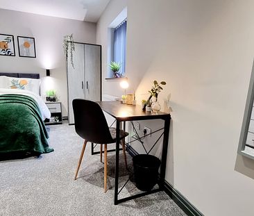 6 Bedroom En Suite - Photo 6
