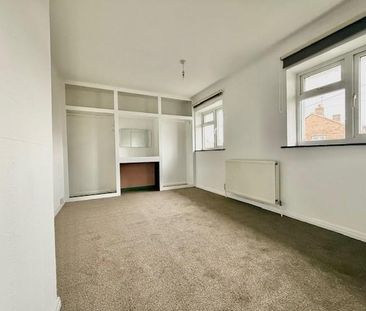 2 bedroom semi-detached house to rent - Photo 3