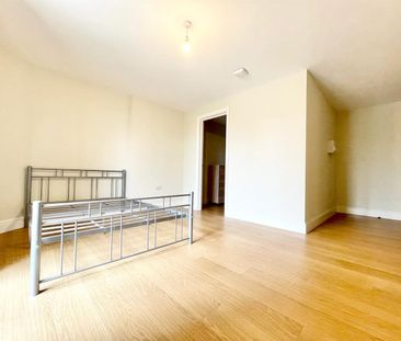 Charter House, 450 High Road, Ilford - Photo 2
