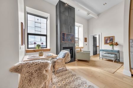 For Lease - 38 Front Street Unit# Unit # 2, Quinte West, Ontario - Photo 2