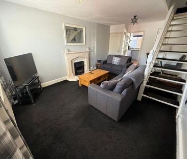 2 bedroom semi-detached house to rent - Photo 3