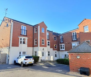 Chaucer Court, East Reach, Taunton - Photo 3
