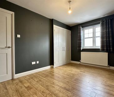 3 bedroom semi-detached house to rent - Photo 6
