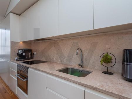 Luxury Apartment for rent in Misericórdia, Portugal - Photo 3