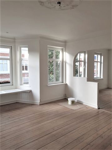 Skøn herskabslejlighed i hjertet af Silkeborg - Foto 4