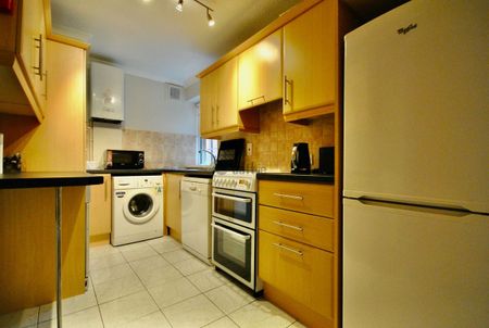 Apartment to rent in Dublin, Clontarf, Clontarf East - Photo 2