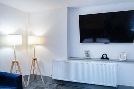 1 bedroom in a house share to rent - Photo 3