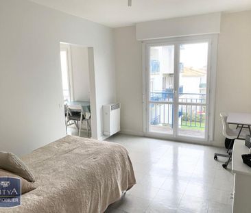 Location Appartement 1 pièce 27m² NIORT 79000 - Photo 2