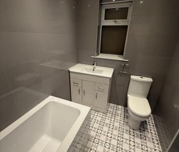 3 bedroom townhouse to rent - Photo 2