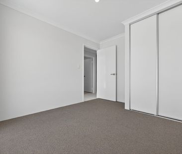 Modern Family Living in the Heart of Lakelands! - Photo 4