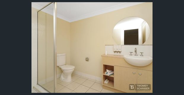 Fully Furnished Inner City Unit - Photo 1