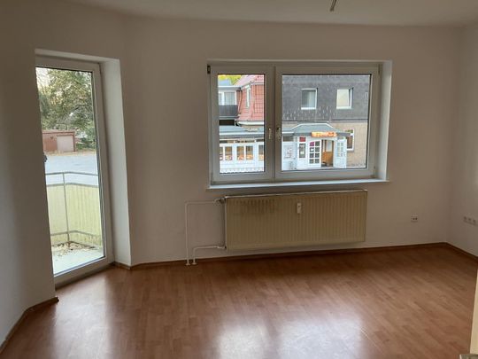 3-Zimmer-Wohnung in Zeven mit Balkon. Ideal für die kleine Familie! Ab sofort! - Photo 1