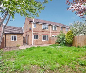 3 bedroom semi-detached house to rent - Photo 1