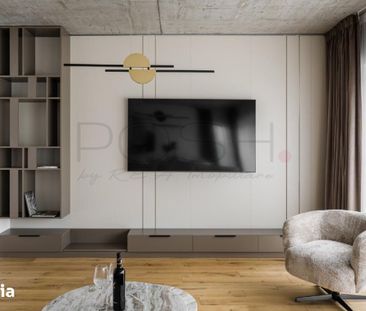 Vila 2026 mobilata si utilata lux, cu promenada la lac, curte, smart - Photo 2
