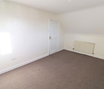 2 bedroom semi-detached house to rent - Photo 3