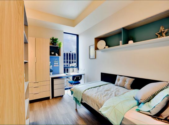 8 Bedroom Apartment - Photo 1