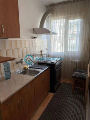 Royal Imobiliare - Inchiriere apartament 2 camere zona Malu Rosu - Fotografie 4