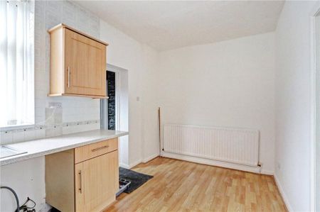 2 bedroom terraced house to rent - Photo 5